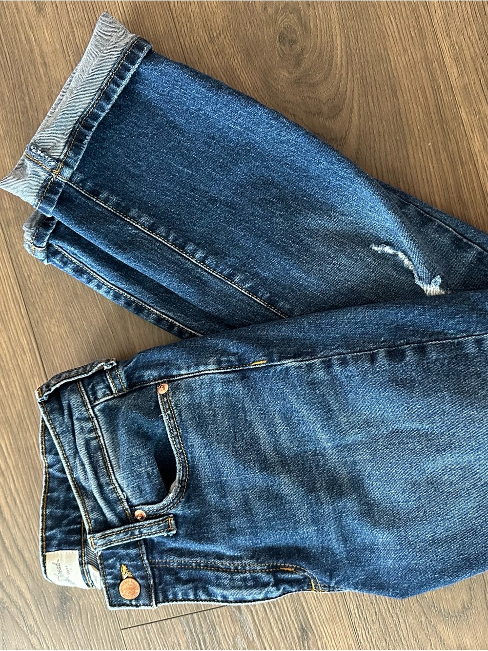 Universal Thread Women's Blue Ankle Cropped Jeans